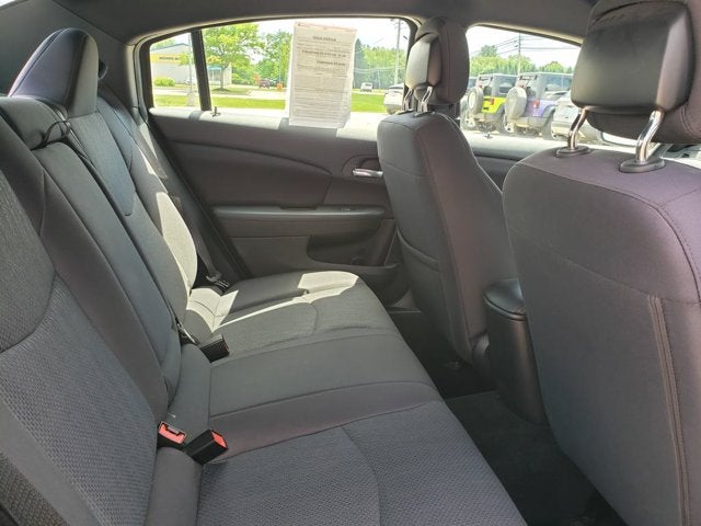2013 Chrysler 200 Touring