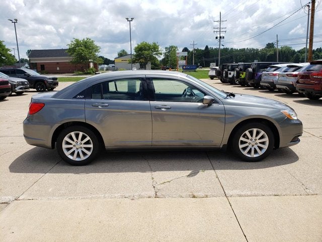2013 Chrysler 200 Touring