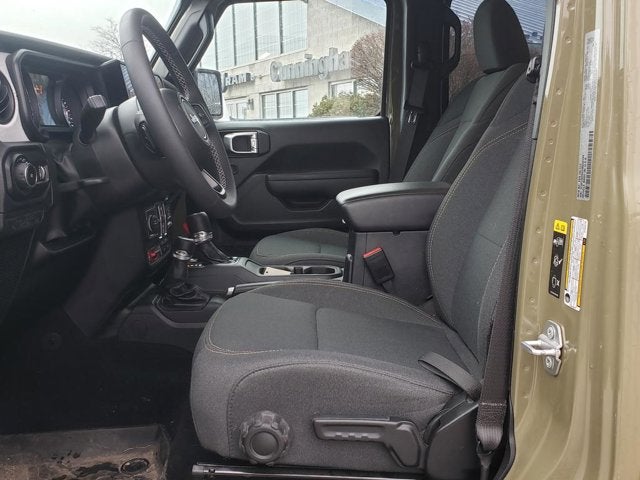 2025 Jeep Wrangler 4-Door Willys 4x4