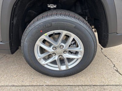 2025 Jeep Grand Cherokee GRAND CHEROKEE LAREDO X 4X4