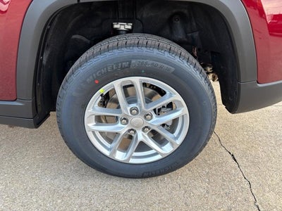 2025 Jeep Grand Cherokee GRAND CHEROKEE LAREDO X 4X4