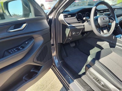 2026 Jeep Grand Cherokee GRAND CHEROKEE LAREDO X 4X4