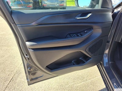 2026 Jeep Grand Cherokee GRAND CHEROKEE LAREDO X 4X4