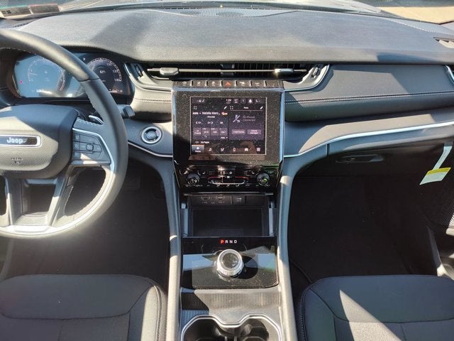 2026 Jeep Grand Cherokee GRAND CHEROKEE LAREDO X 4X4