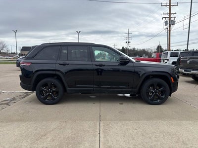 2025 Jeep Grand Cherokee Altitude X 4x4