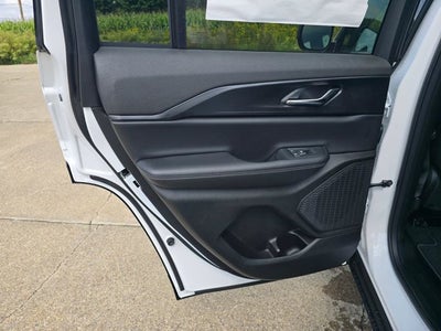 2027 Jeep Grand Cherokee GRAND CHEROKEE LAREDO X 4X4
