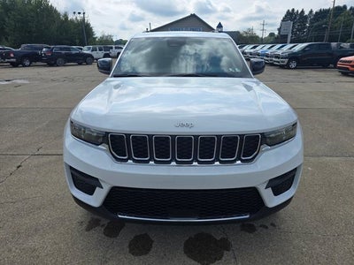 2027 Jeep Grand Cherokee GRAND CHEROKEE LAREDO X 4X4