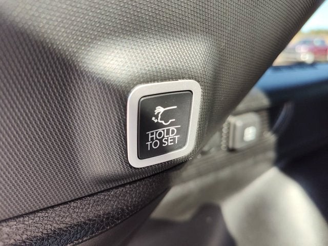 2027 Jeep Grand Cherokee GRAND CHEROKEE LAREDO X 4X4