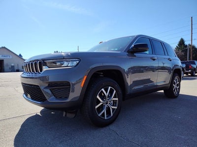 2027 Jeep Grand Cherokee GRAND CHEROKEE LAREDO X 4X4