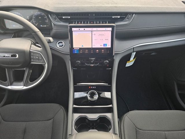 2027 Jeep Grand Cherokee GRAND CHEROKEE LAREDO X 4X4