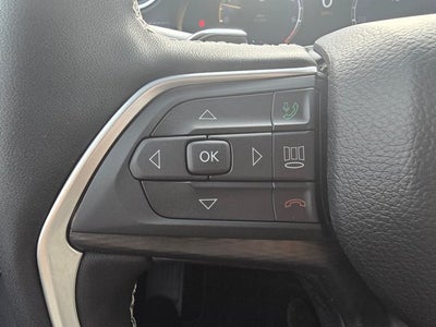 2027 Jeep Grand Cherokee GRAND CHEROKEE LAREDO X 4X4