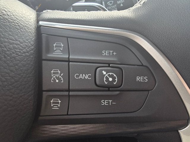 2027 Jeep Grand Cherokee GRAND CHEROKEE LAREDO X 4X4