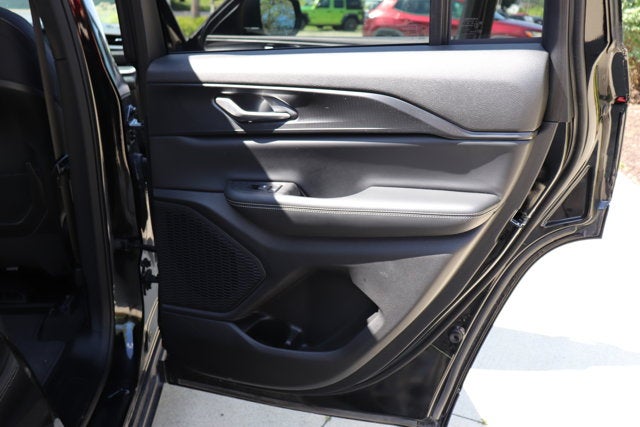 2024 Jeep Grand Cherokee Laredo X 4x4