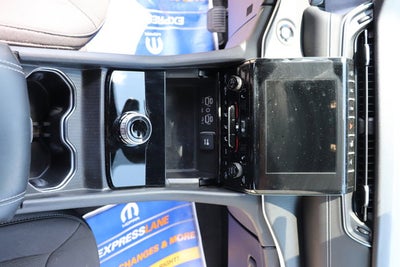 2024 Jeep Grand Cherokee Laredo X 4x4