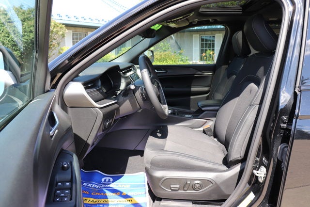 2024 Jeep Grand Cherokee Laredo X 4x4