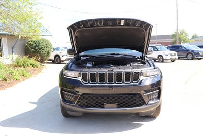 2024 Jeep Grand Cherokee Laredo X 4x4