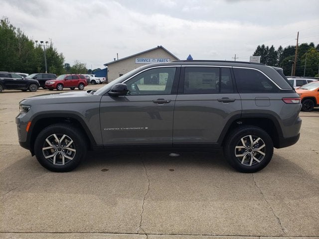 2027 Jeep Grand Cherokee Laredo X