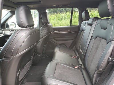 2026 Jeep Grand Cherokee GRAND CHEROKEE LAREDO ALTITUDE 4X4