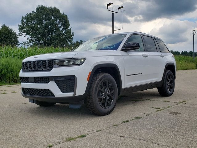 2026 Jeep Grand Cherokee GRAND CHEROKEE LAREDO ALTITUDE 4X4
