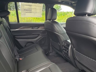 2027 Jeep Grand Cherokee Limited