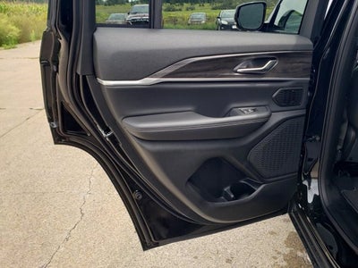 2027 Jeep Grand Cherokee Limited