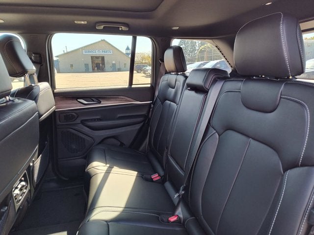 2027 Jeep Grand Cherokee GRAND CHEROKEE LIMITED 4X4