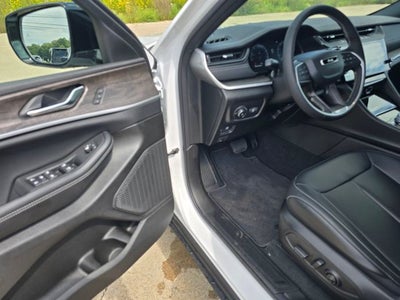 2027 Jeep Grand Cherokee GRAND CHEROKEE LIMITED 4X4