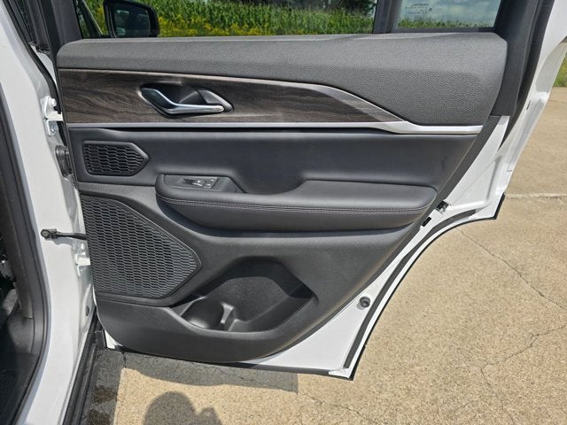 2027 Jeep Grand Cherokee GRAND CHEROKEE LIMITED 4X4