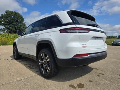 2027 Jeep Grand Cherokee GRAND CHEROKEE LIMITED 4X4