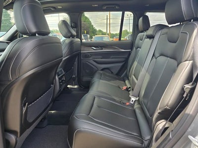 2027 Jeep Grand Cherokee GRAND CHEROKEE LIMITED 4X4