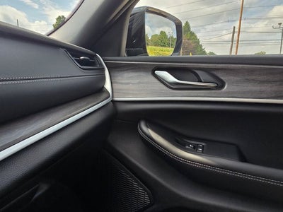 2027 Jeep Grand Cherokee GRAND CHEROKEE LIMITED 4X4