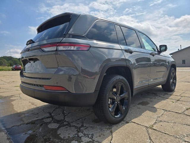 2027 Jeep Grand Cherokee GRAND CHEROKEE LIMITED 4X4