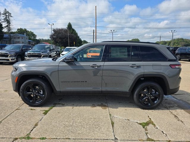 2027 Jeep Grand Cherokee GRAND CHEROKEE LIMITED 4X4