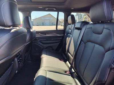 2027 Jeep Grand Cherokee GRAND CHEROKEE LIMITED 4X4