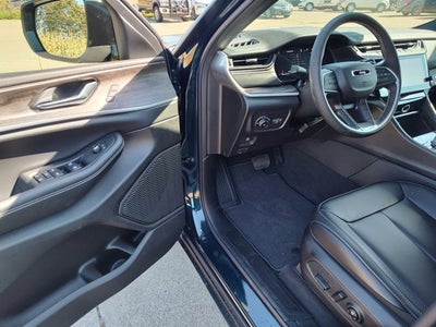 2027 Jeep Grand Cherokee GRAND CHEROKEE LIMITED 4X4