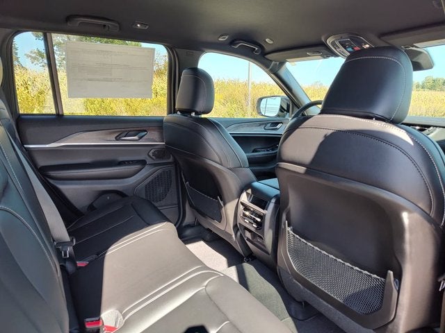 2027 Jeep Grand Cherokee GRAND CHEROKEE LIMITED 4X4