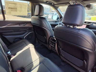 2027 Jeep Grand Cherokee GRAND CHEROKEE LIMITED RESERVE 4X4