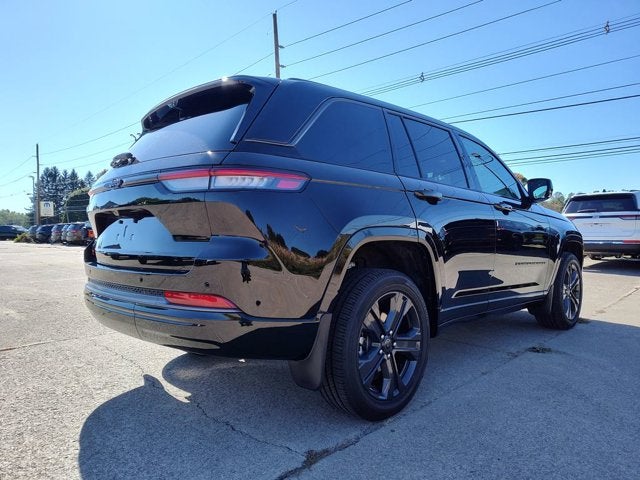 2027 Jeep Grand Cherokee GRAND CHEROKEE LIMITED RESERVE 4X4