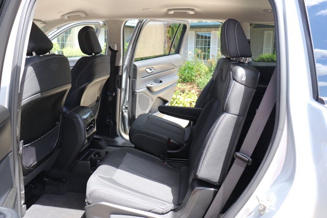 2023 Jeep Grand Cherokee L Laredo 4x4