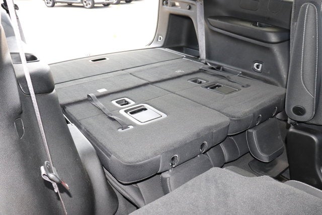 2023 Jeep Grand Cherokee L Laredo 4x4