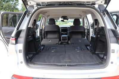 2023 Jeep Grand Cherokee L Laredo 4x4