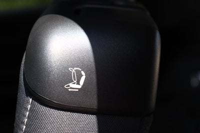 2023 Jeep Grand Cherokee L Laredo 4x4