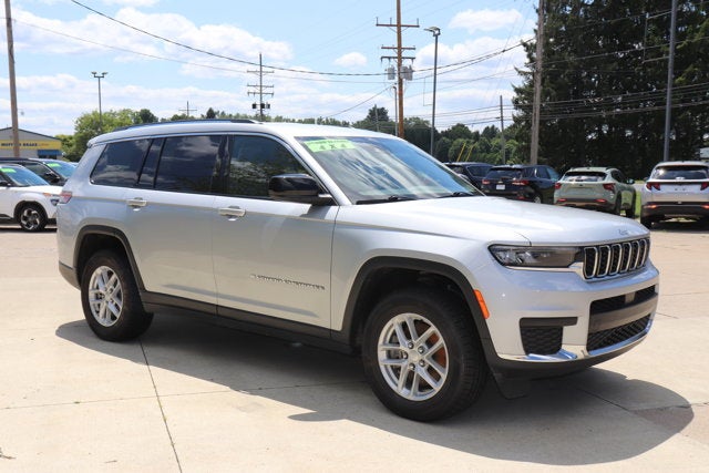 2023 Jeep Grand Cherokee L Laredo 4x4