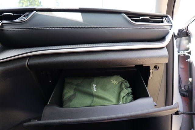 2023 Jeep Grand Cherokee L Laredo 4x4