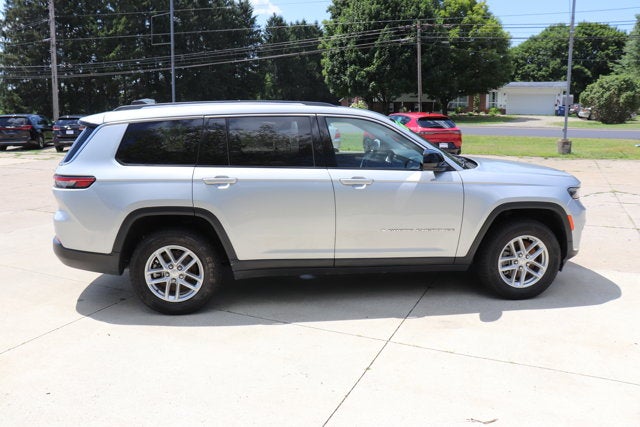 2023 Jeep Grand Cherokee L Laredo 4x4