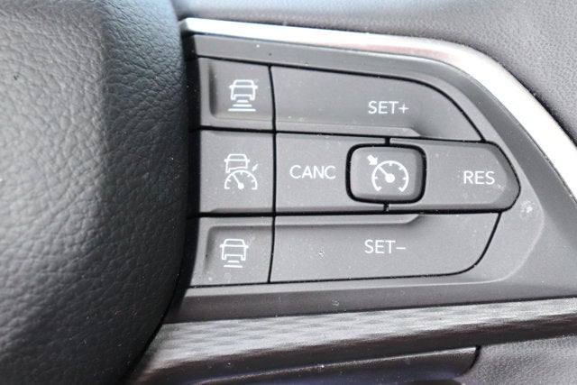 2023 Jeep Grand Cherokee L Laredo 4x4