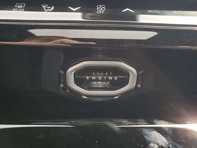 2027 Jeep Grand Cherokee Laredo Altitude