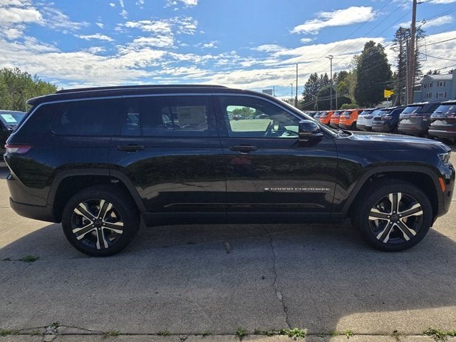 2027 Jeep Grand Cherokee GRAND CHEROKEE L LIMITED 4X4