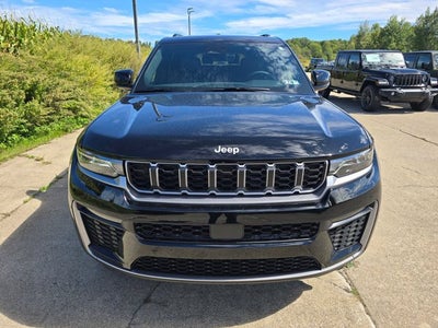 2027 Jeep Grand Cherokee GRAND CHEROKEE L LIMITED 4X4