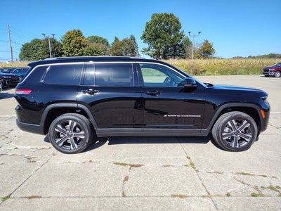 2027 Jeep Grand Cherokee GRAND CHEROKEE L LIMITED 4X4